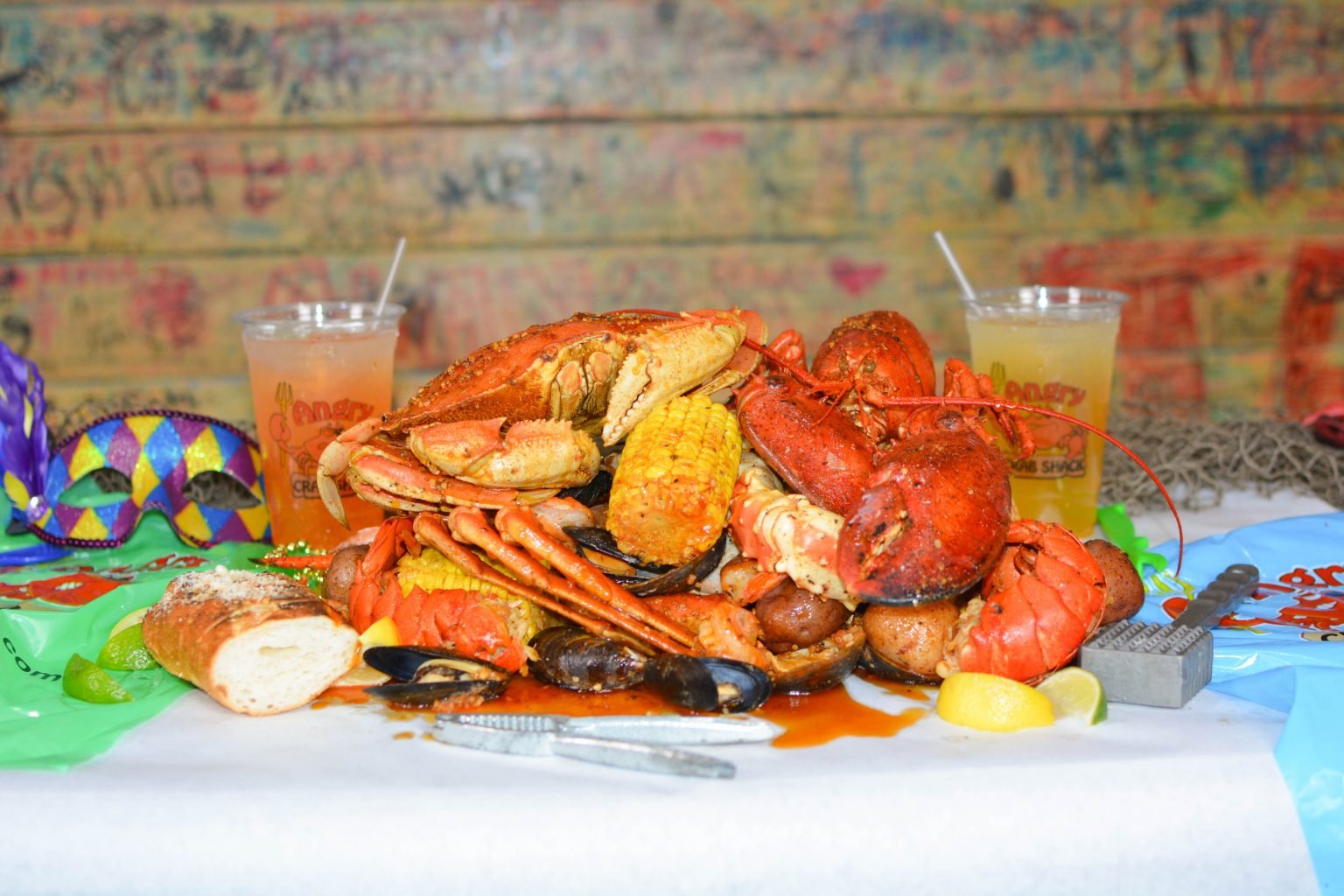 https://d3n2401vhvcfv5.cloudfront.net/_images/company/Angry crab shack/1735683105970-2021-08-Food-Photoshoot-07-1536x1024.jpg